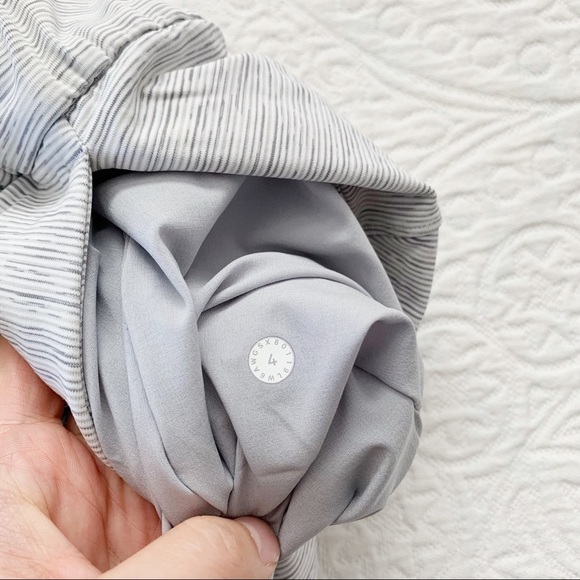 Lululemon‎ On The Fly Crop (23" Inseam) - Picture 10 of 11